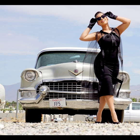 Sold!🖤Rare Unique vintage barbie magic sheath dress🖤 - Picture 3 of 10